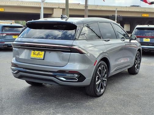 2025 Lincoln Nautilus Reserve
