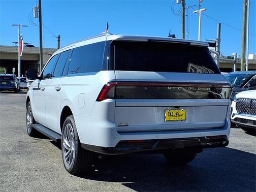 2026 Lincoln Navigator L Premiere