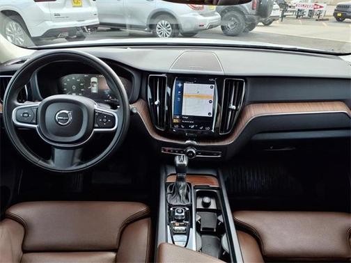 2019 Volvo XC60 T5 Momentum