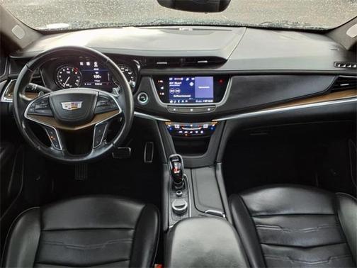2020 Cadillac XT5 Sport