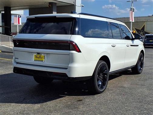 2025 Lincoln Navigator L Reserve