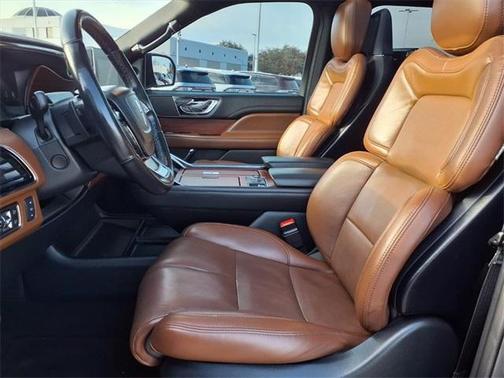 2023 Lincoln Navigator L Reserve