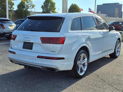 2019 Audi Q7 55 Prestige