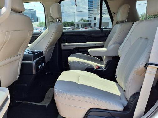 White Metallic 2022 Ford Expedition Platinum