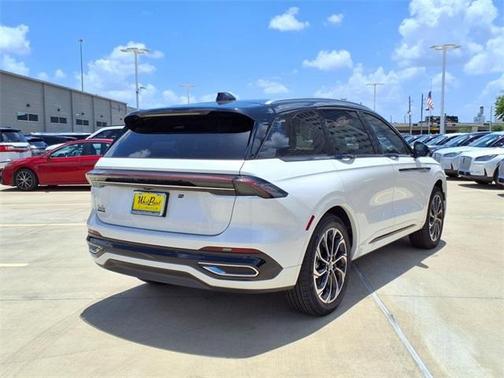 2025 Lincoln Nautilus Reserve