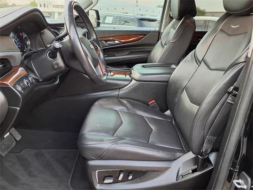 2019 Cadillac Escalade Standard