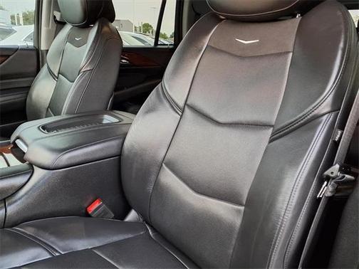 2019 Cadillac Escalade Standard