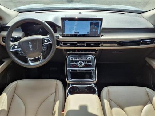 2022 Lincoln Nautilus Standard