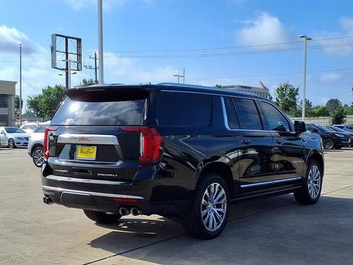 Onyx Black 2022 GMC Yukon XL Denali