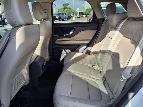 Pristine White 2022 Lincoln Corsair Standard