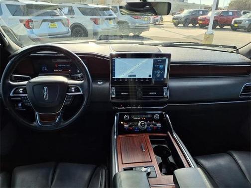 2022 Lincoln Navigator L Reserve