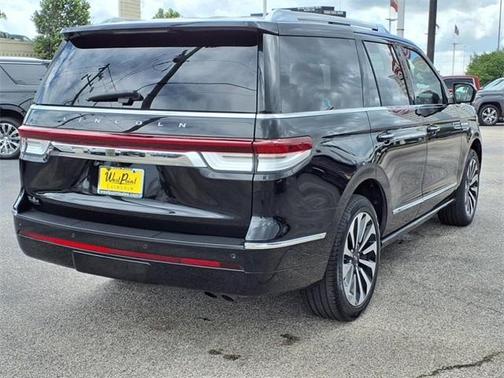 2022 Lincoln Navigator Reserve