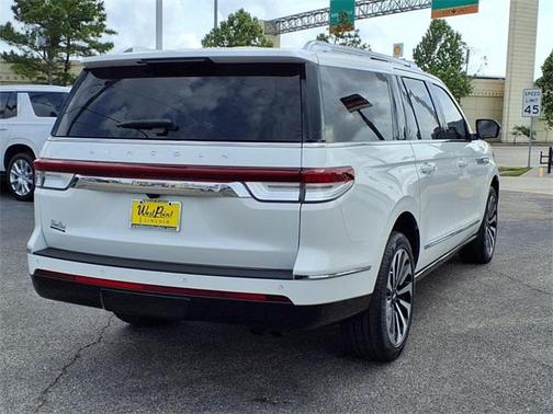 2023 Lincoln Navigator L Reserve