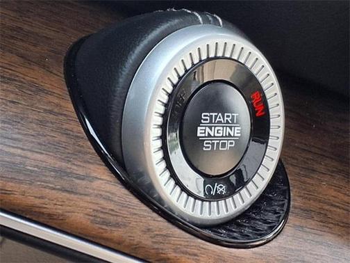 2024 Jeep Grand Wagoneer Base
