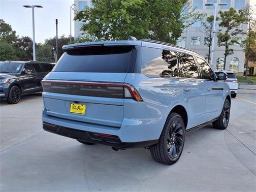 2025 Lincoln Navigator Reserve