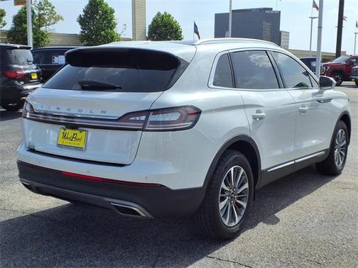 2022 Lincoln Nautilus Reserve
