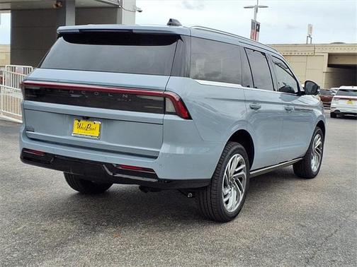 2026 Lincoln Navigator Reserve