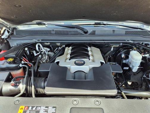 Radiant Silver Metallic 2019 Cadillac Escalade ESV Luxury