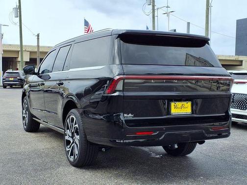 Black 2026 Lincoln Navigator L Black Label