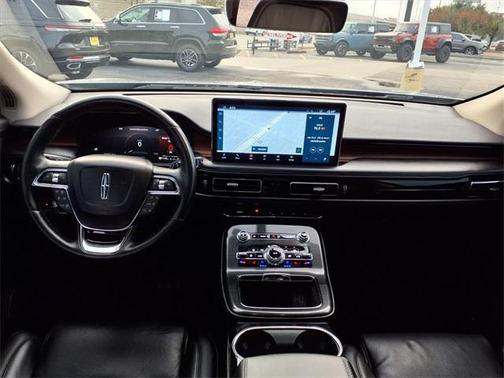 2021 Lincoln Nautilus Reserve