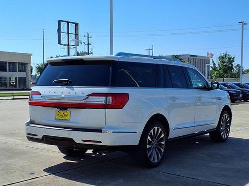 Pristine White 2020 Lincoln Navigator L Reserve