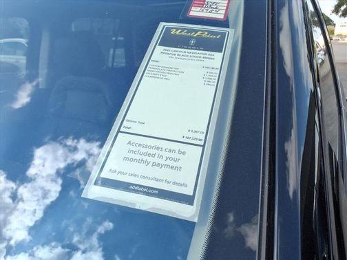 Black Metallic 2025 Lincoln Navigator Reserve