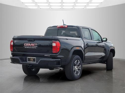 2025 GMC Canyon AT4