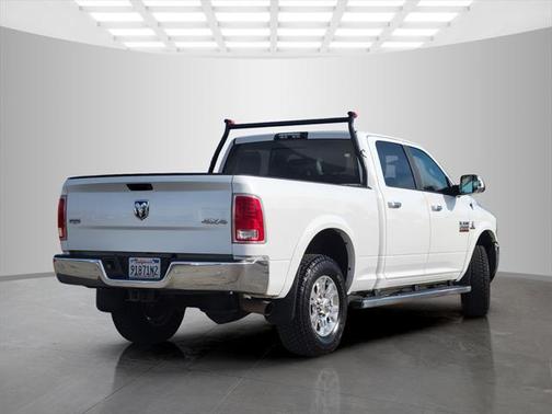 2018 RAM 2500 Laramie Crew Cab 4x4 6'4' Box