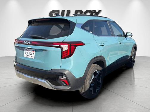 Pluton Blue 2024 Kia Seltos EX