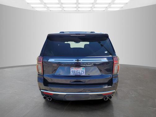 Dark Ash Metallic 2022 Chevrolet Suburban 4WD High Country