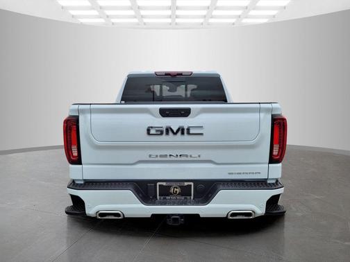 Glacier White Tricoat 2026 GMC Sierra 1500 Denali Ultimate