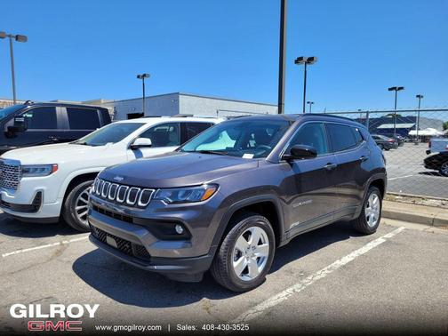 Granite Crystal Metallic Clearcoat 2022 Jeep Compass Latitude