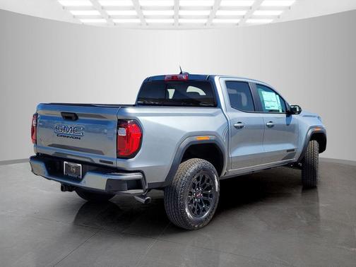 Sterling Metallic 2026 GMC Canyon Elevation