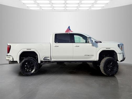 2024 GMC Sierra 2500 AT4