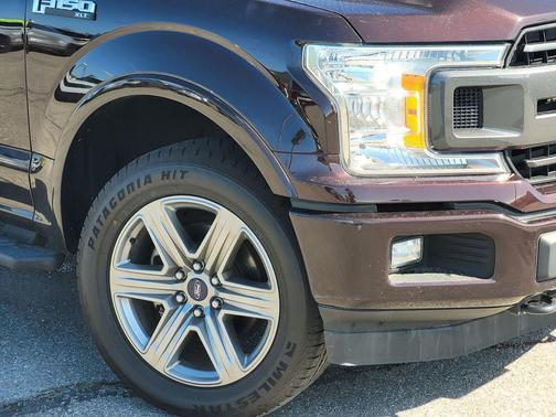 MAGMA RED 2018 Ford F-150 XLT