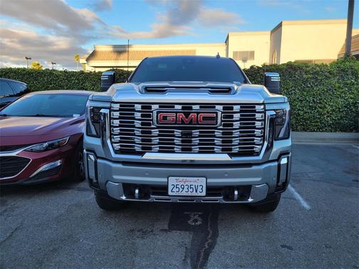 2024 GMC Sierra 2500 Denali