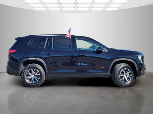 2026 GMC Acadia AT4 AWD