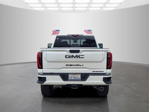 2025 GMC Sierra 2500 Denali