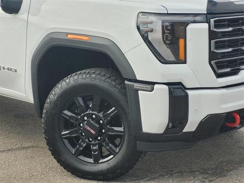 2026 GMC Sierra 2500 AT4