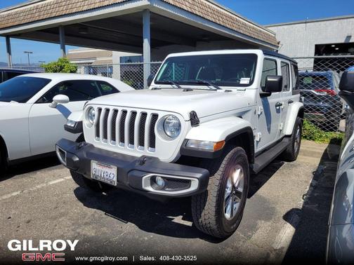 Bright White Clearcoat 2021 Jeep Wrangler Unlimited Sahara