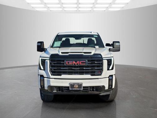 Summit White 2024 GMC Sierra 3500 AT4