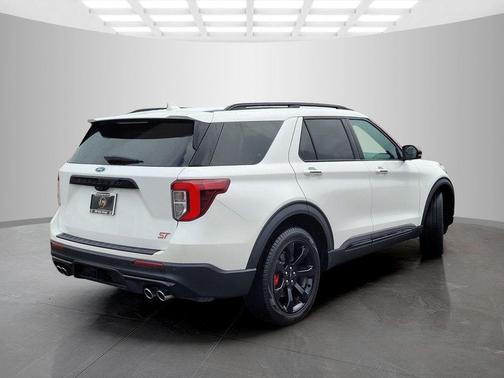 Star White Metallic Tri-Coat 2023 Ford Explorer ST
