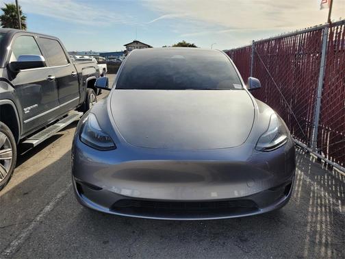 2024 Tesla Model Y Performance Dual Motor All-Wheel Drive