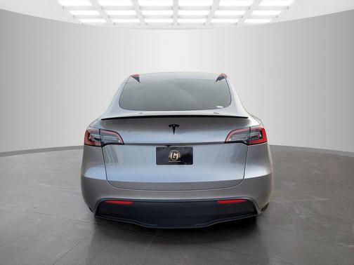 2024 Tesla Model Y Performance Dual Motor All-Wheel Drive