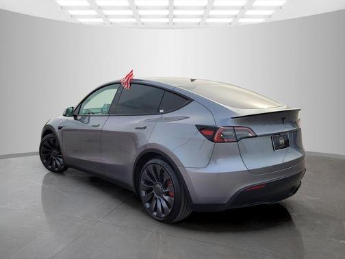 2024 Tesla Model Y Performance Dual Motor All-Wheel Drive