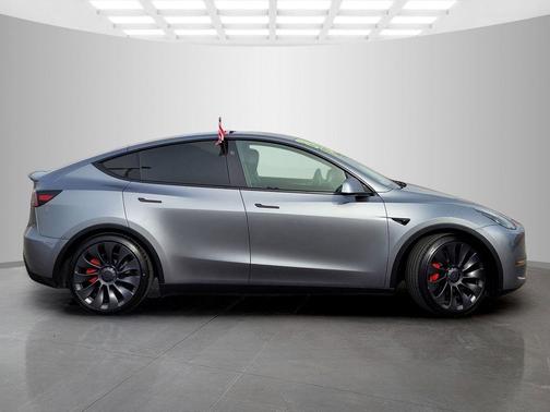 2024 Tesla Model Y Performance Dual Motor All-Wheel Drive