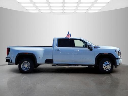 Glacier White Tricoat 2026 GMC Sierra 3500 Denali