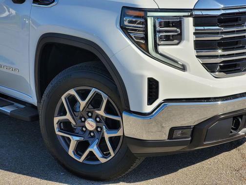 Summit White 2026 GMC Sierra 1500 SLT