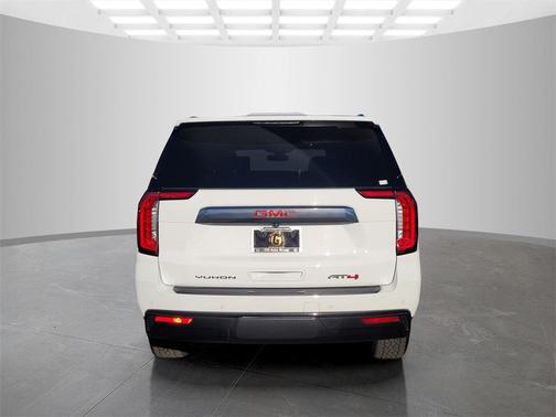 2021 GMC Yukon 4WD AT4