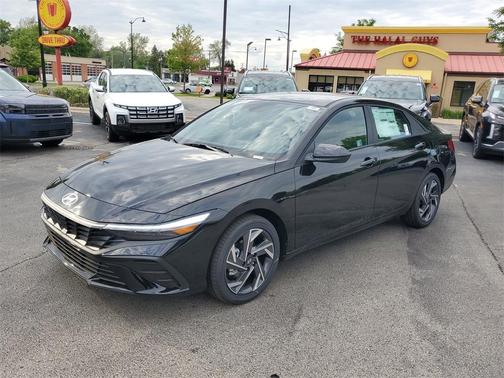 2025 Hyundai ELANTRA HEV SEL Sport
